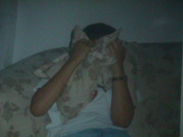 En su casa, en su mueble y con su cojn